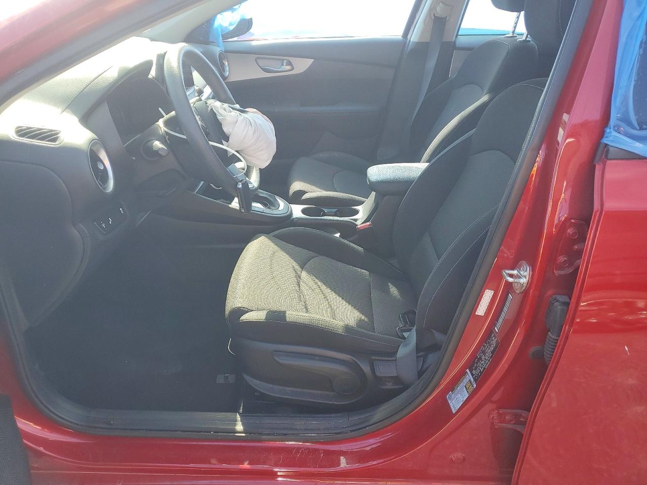 2024 KIA FORTE LX photo 7
