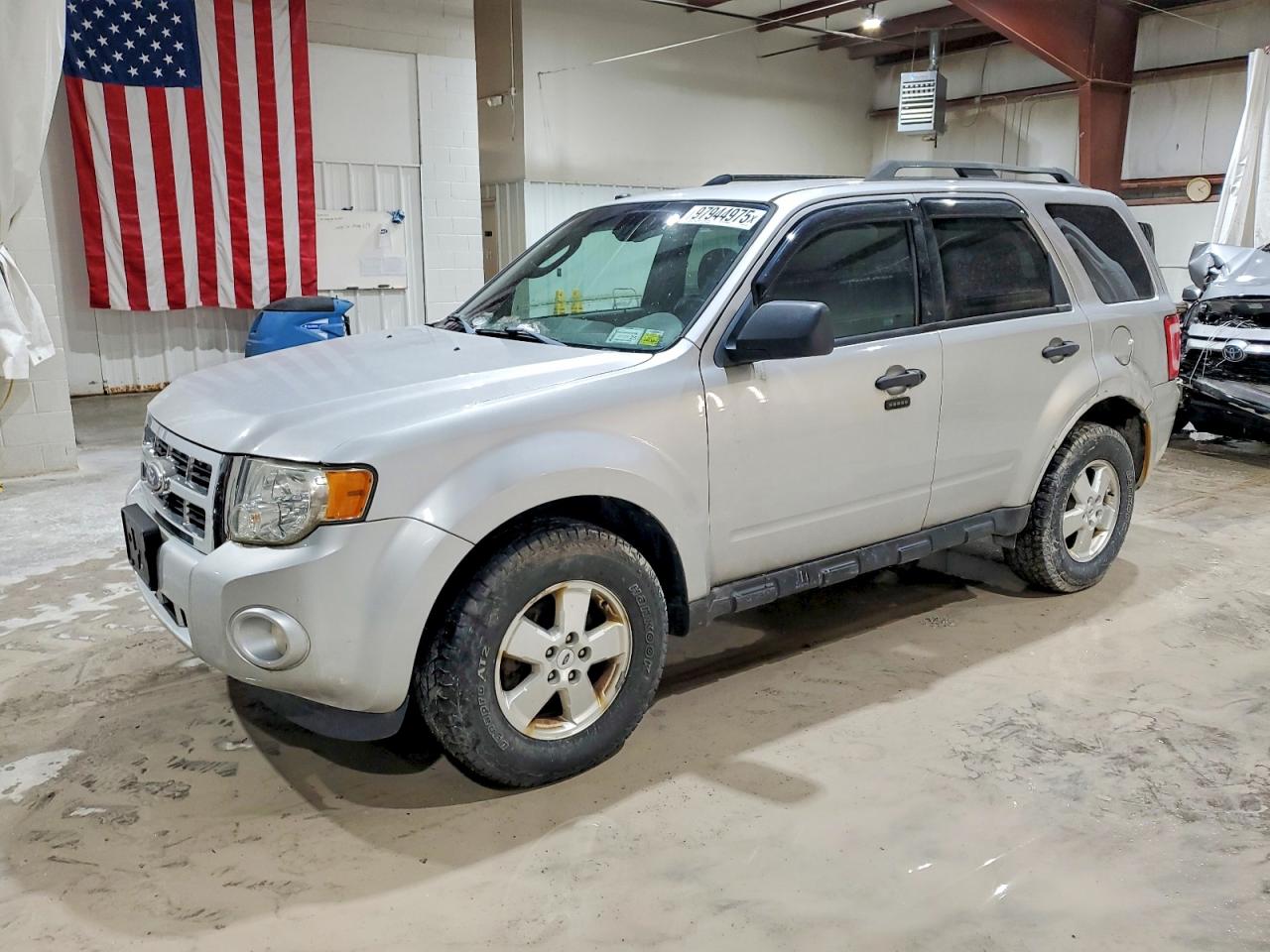 2011 FORD ESCAPE