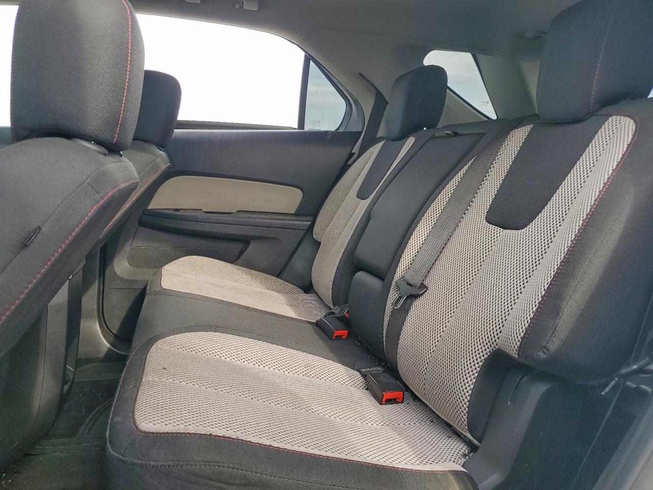 2015 CHEVROLET EQUINOX LT photo 28