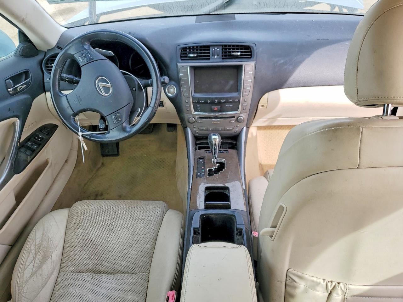 2010 LEXUS IS 250 photo 8