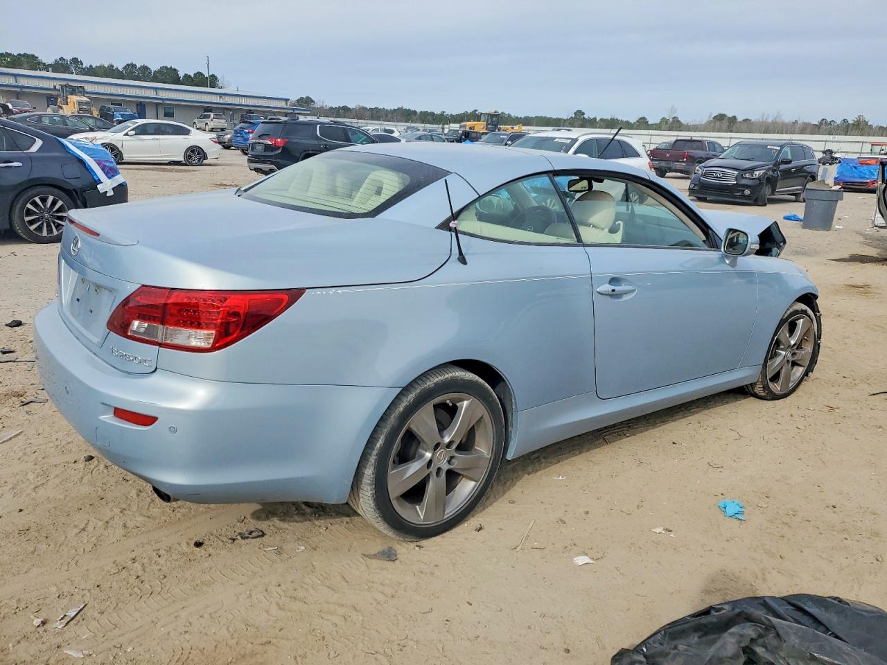2010 LEXUS IS 250 photo 3