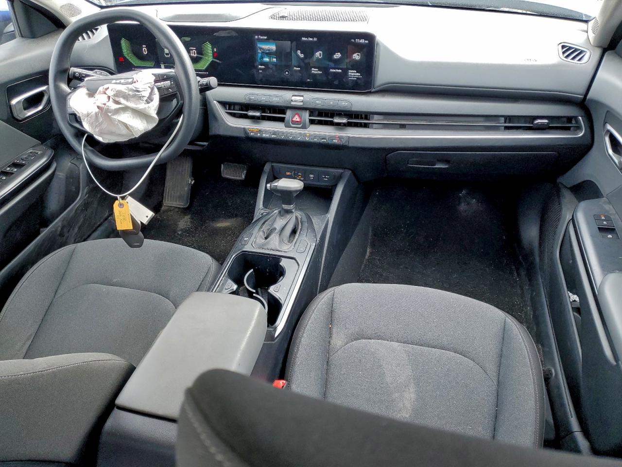 2025 KIA K4 LX photo 8