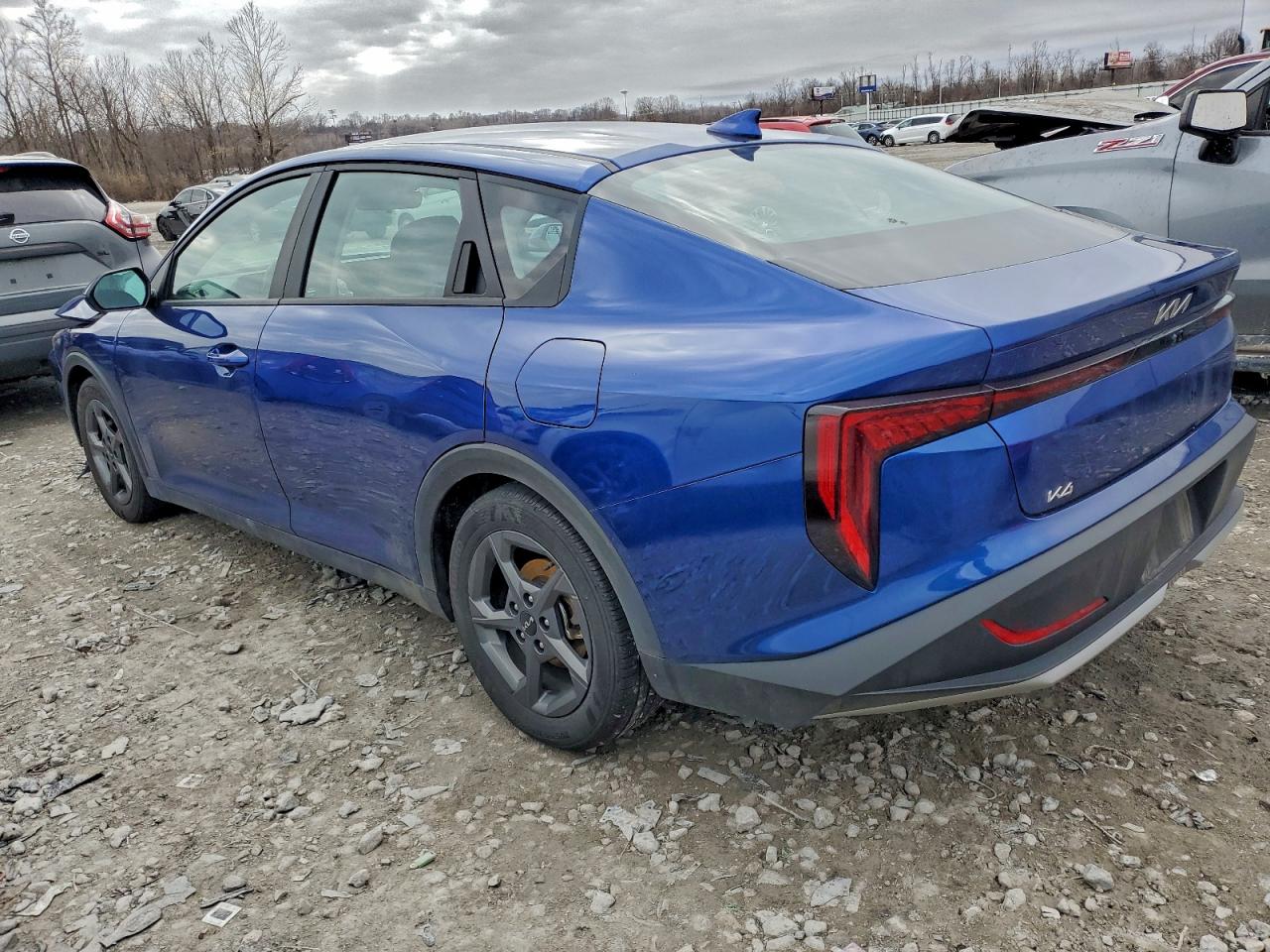 2025 KIA K4 LX photo 2