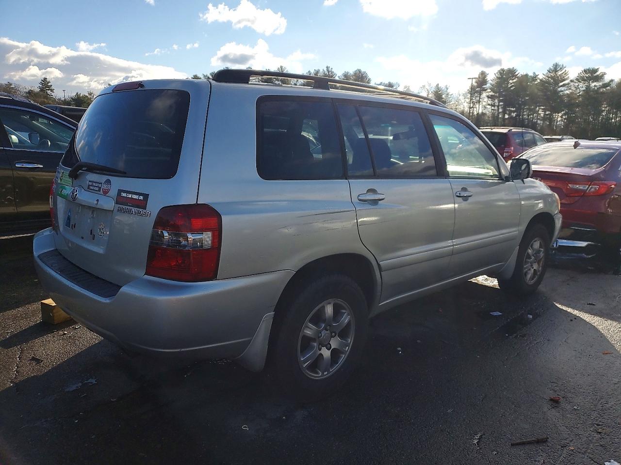 2004 TOYOTA HIGHLANDER photo 5