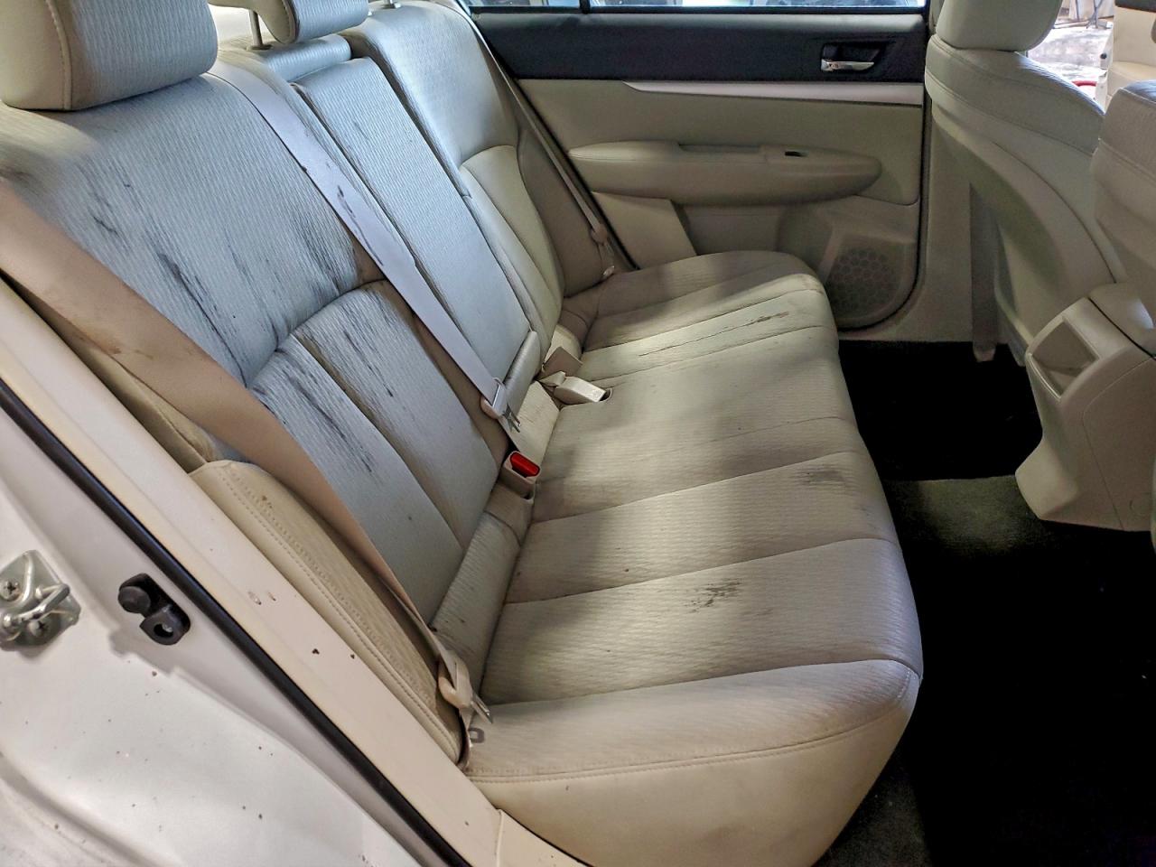 2011 SUBARU LEGACY 2.5I PREMIUM photo 10