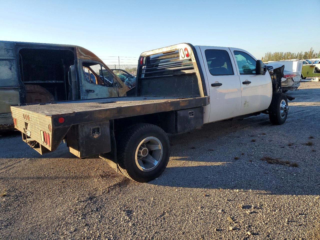 2009 CHEVROLET SILVERADO TRUCK CAB AND CHASSIS photo 5