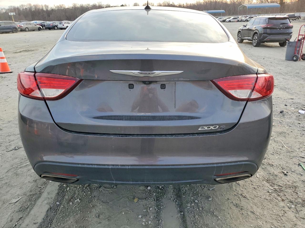 2015 CHRYSLER 200 S photo 11