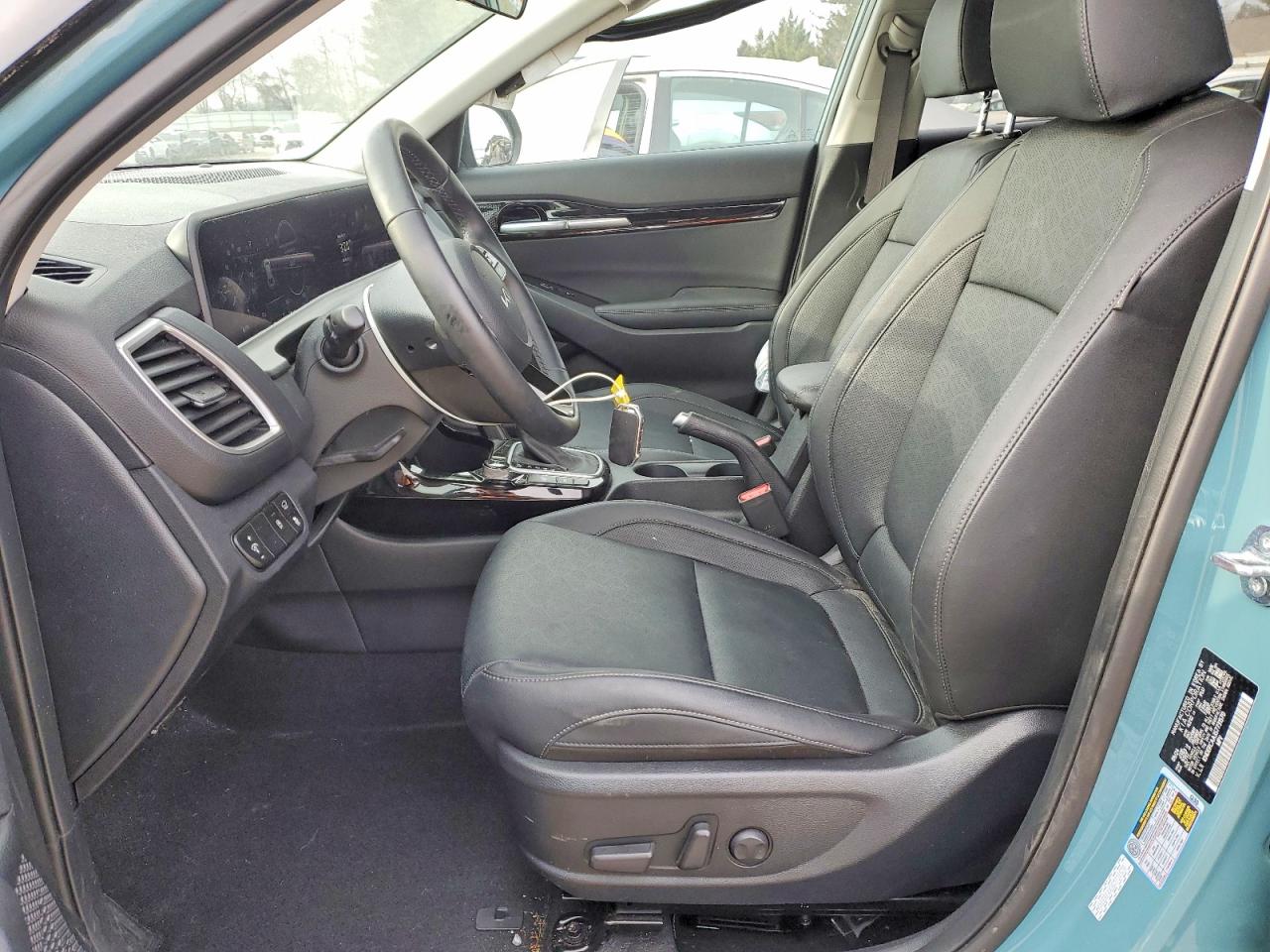 2025 KIA SELTOS EX photo 7