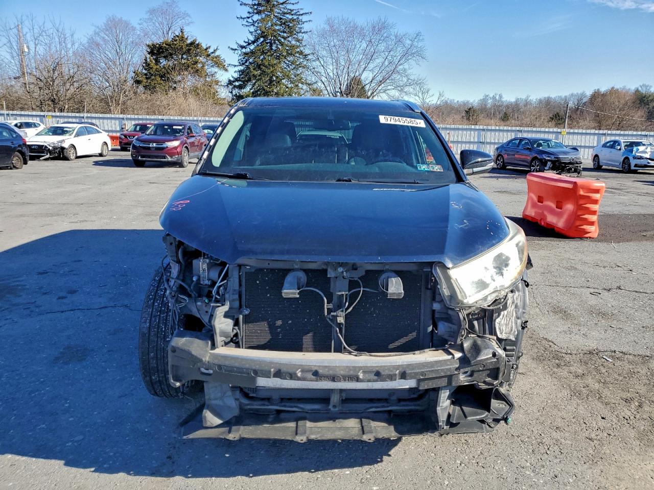 2014 TOYOTA HIGHLANDER XLE photo 5