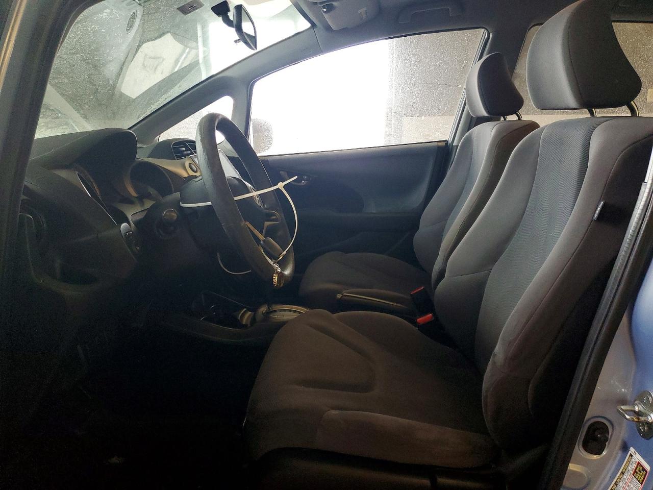 2009 HONDA FIT photo 13