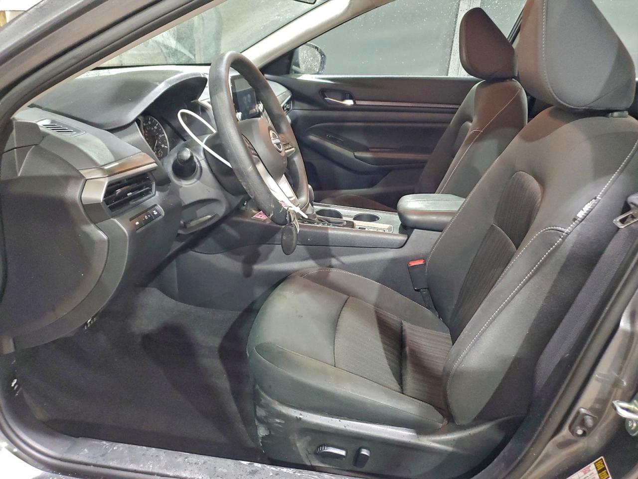 2025 NISSAN ALTIMA SV photo 7