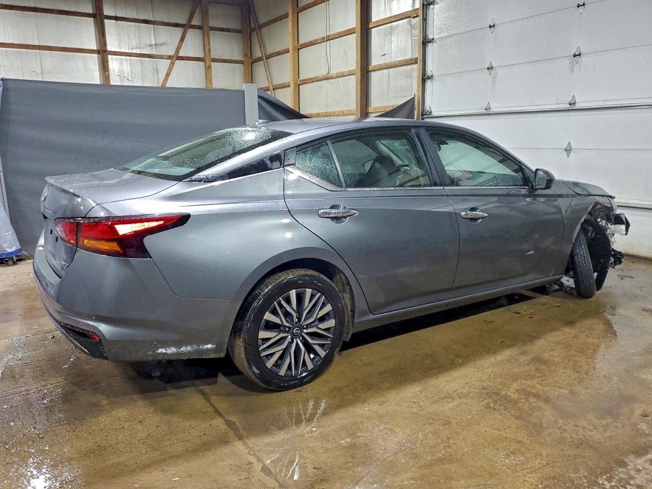 2025 NISSAN ALTIMA SV photo 3
