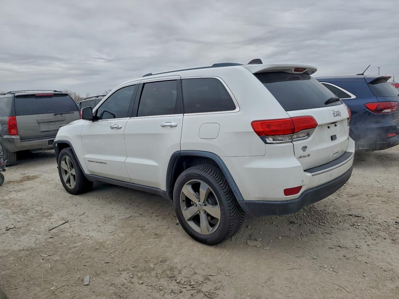 2015 JEEP GRAND CHEROKEE LIMITED photo 2