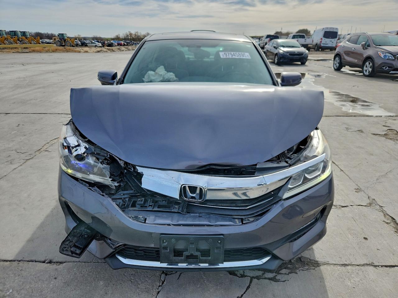 2016 HONDA ACCORD photo 5