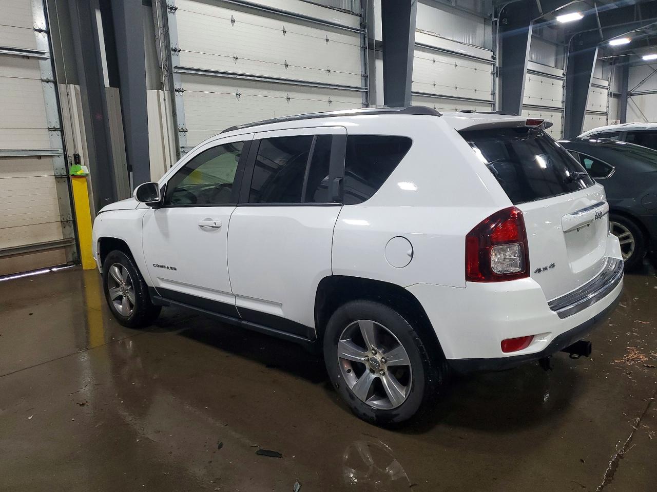 2016 JEEP COMPASS LATITUDE photo 4