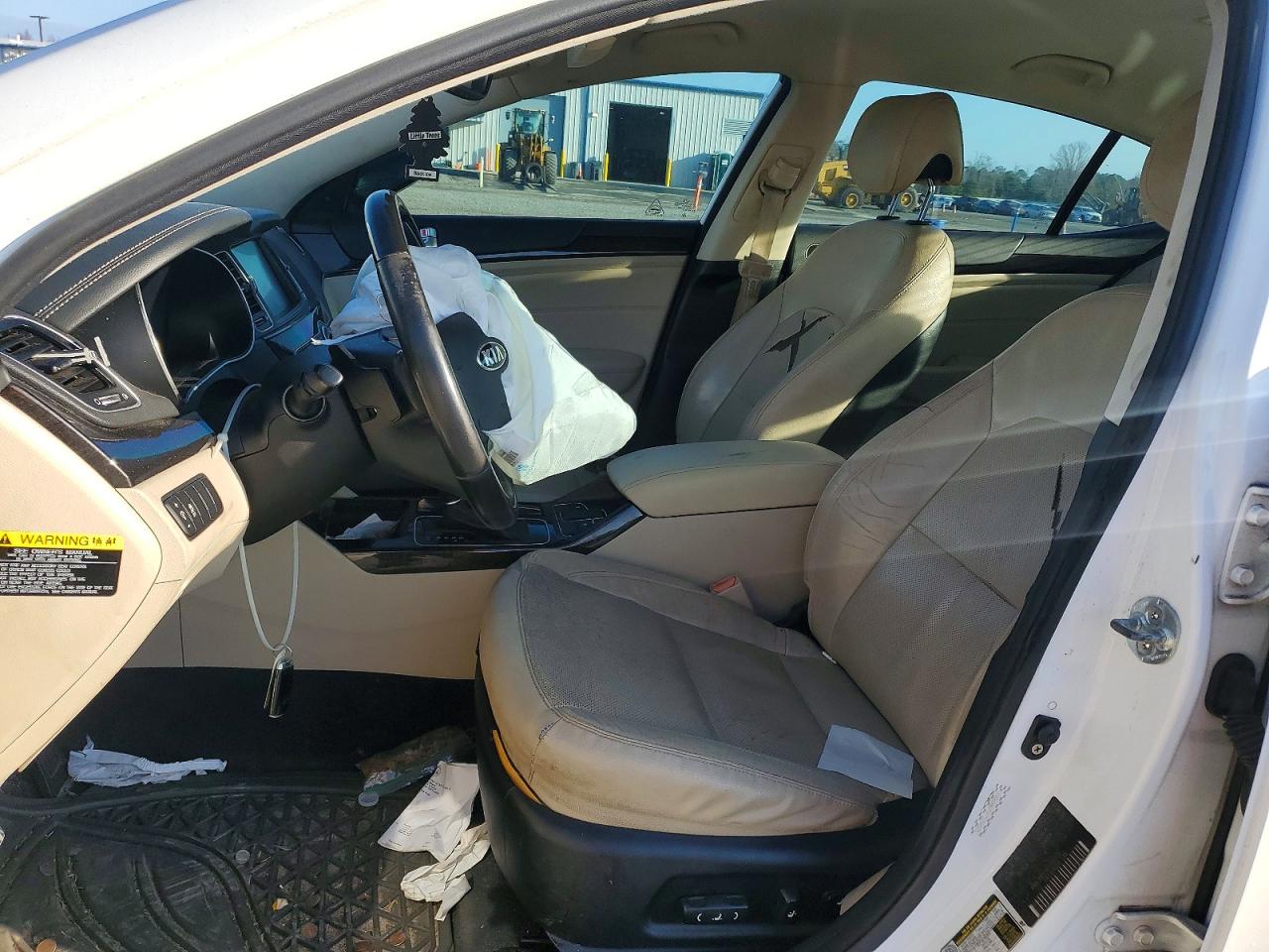 2015 KIA CADENZA PREMIUM photo 13