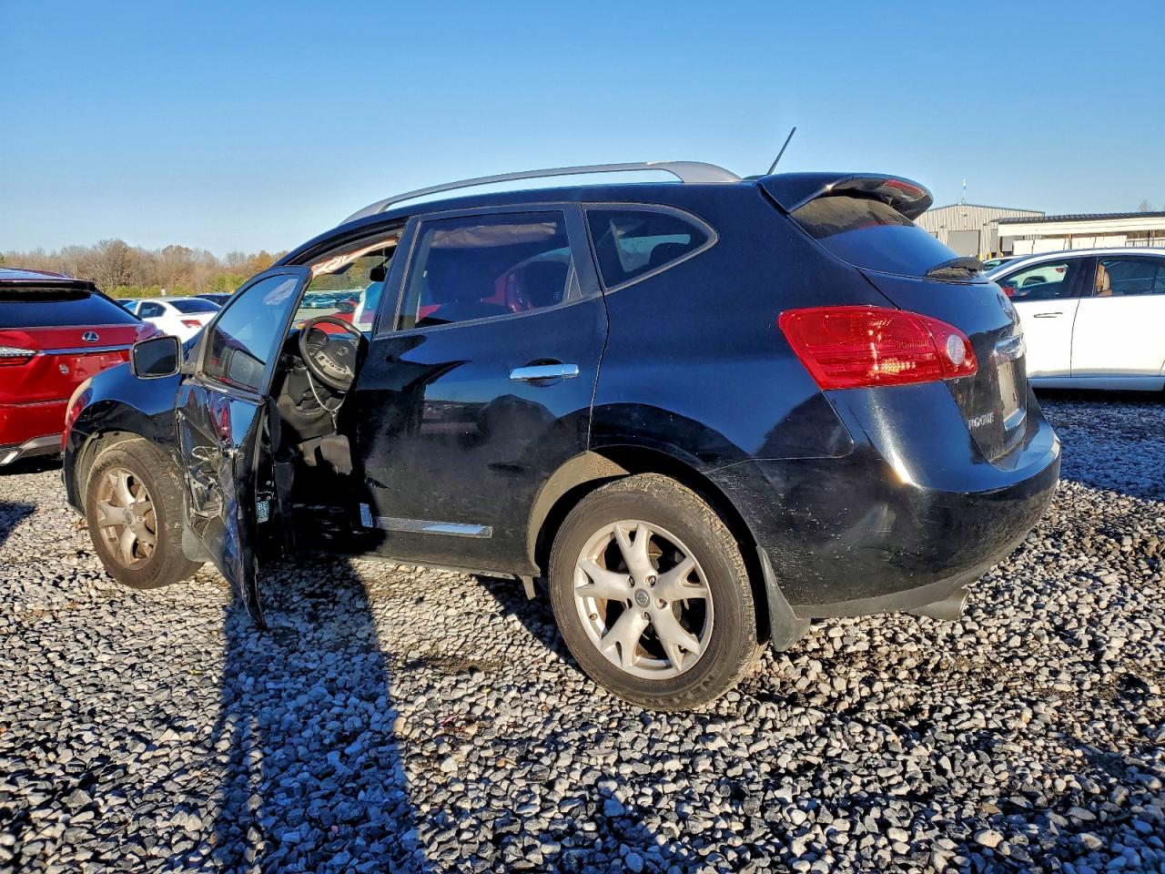2011 NISSAN ROGUE S photo 2