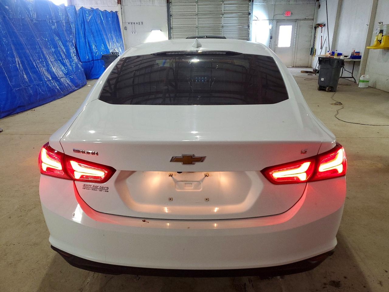 2021 CHEVROLET MALIBU LT photo 11