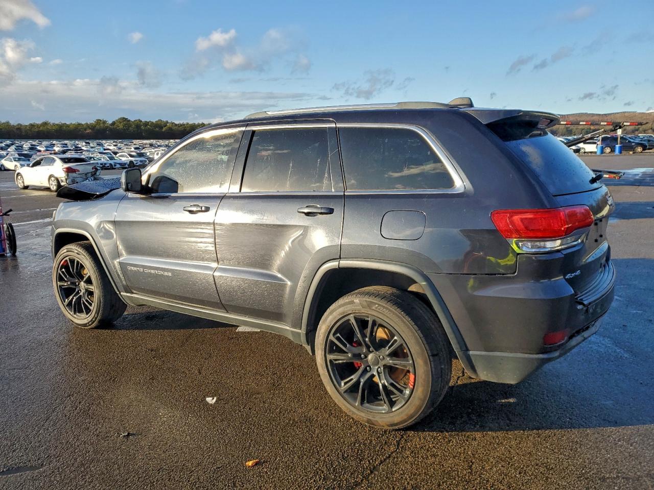 2014 JEEP GRAND CHEROKEE LAREDO photo 3