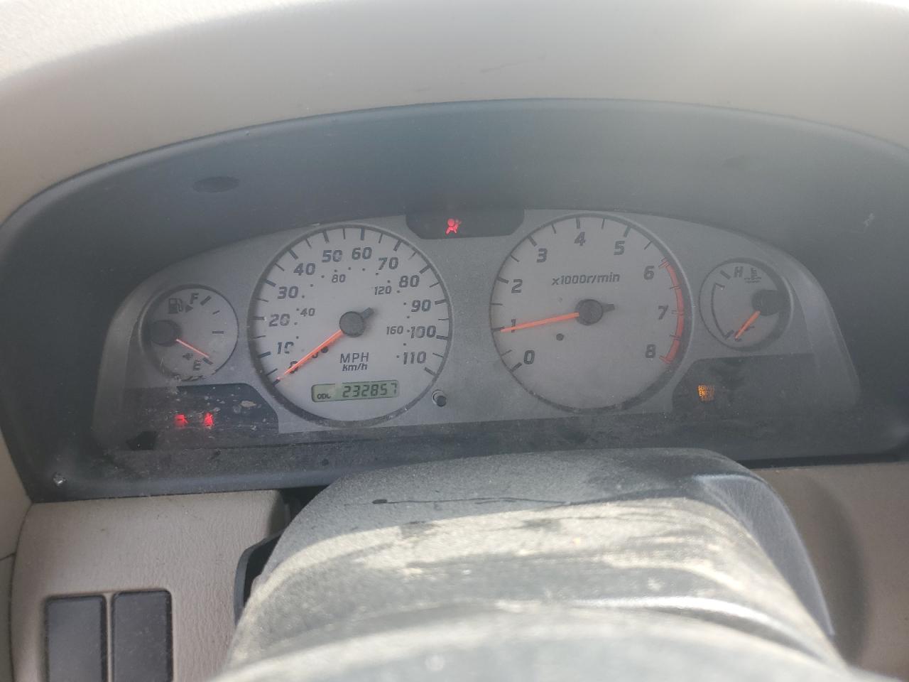 2001 NISSAN FRONTIER CREW CAB XE photo 17