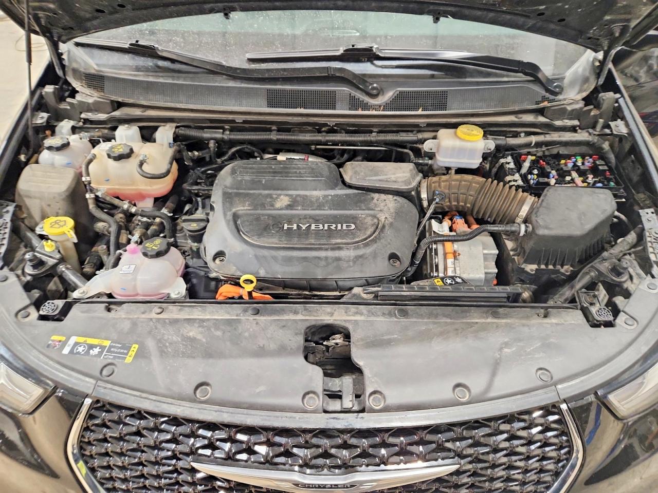 2023 CHRYSLER PACIFICA HYBRID TOURING L photo 23
