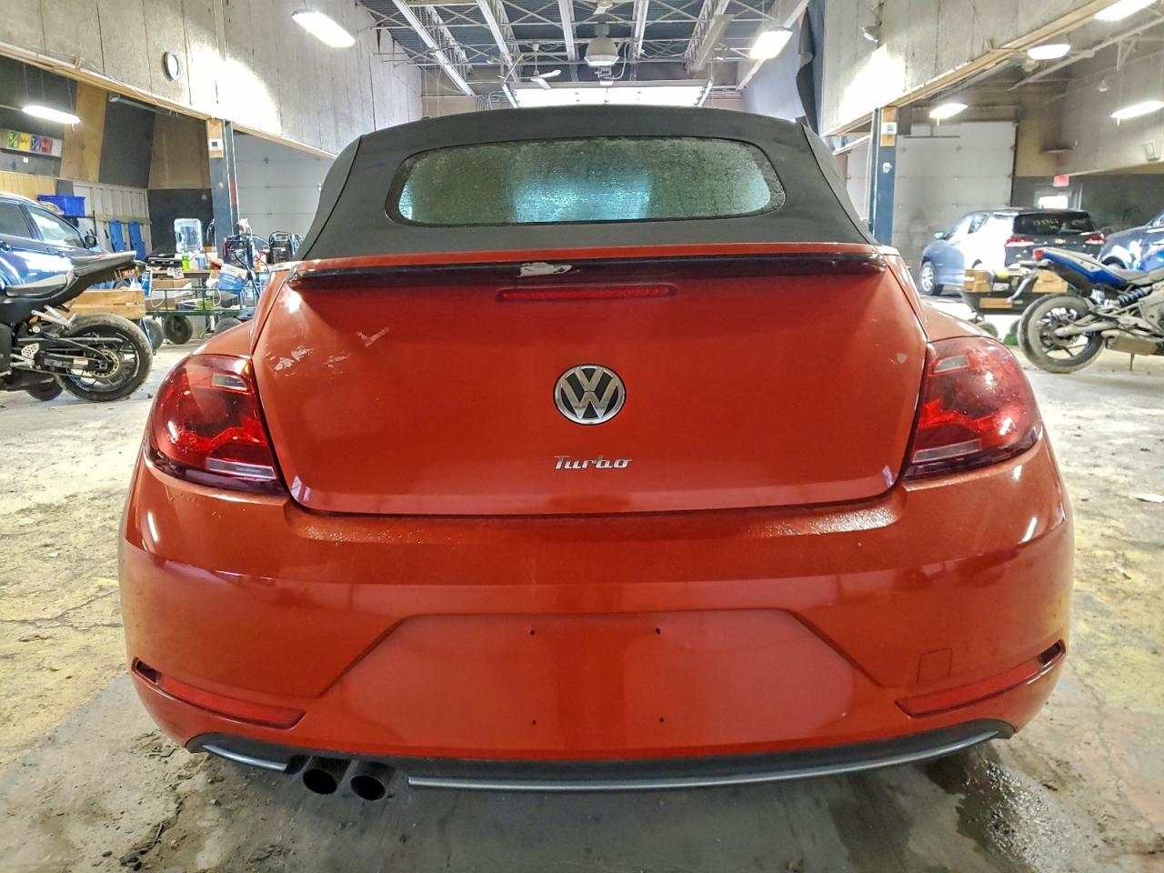 2019 VOLKSWAGEN BEETLE S photo 6