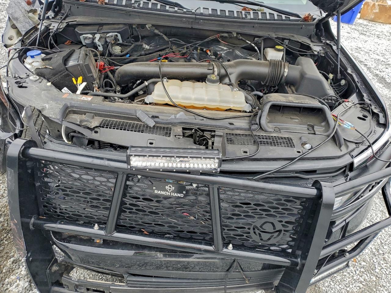 2024 FORD EXPEDITION XLT photo 23