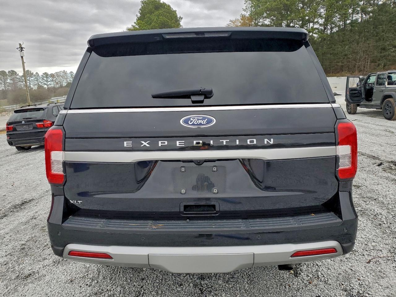 2024 FORD EXPEDITION XLT photo 11