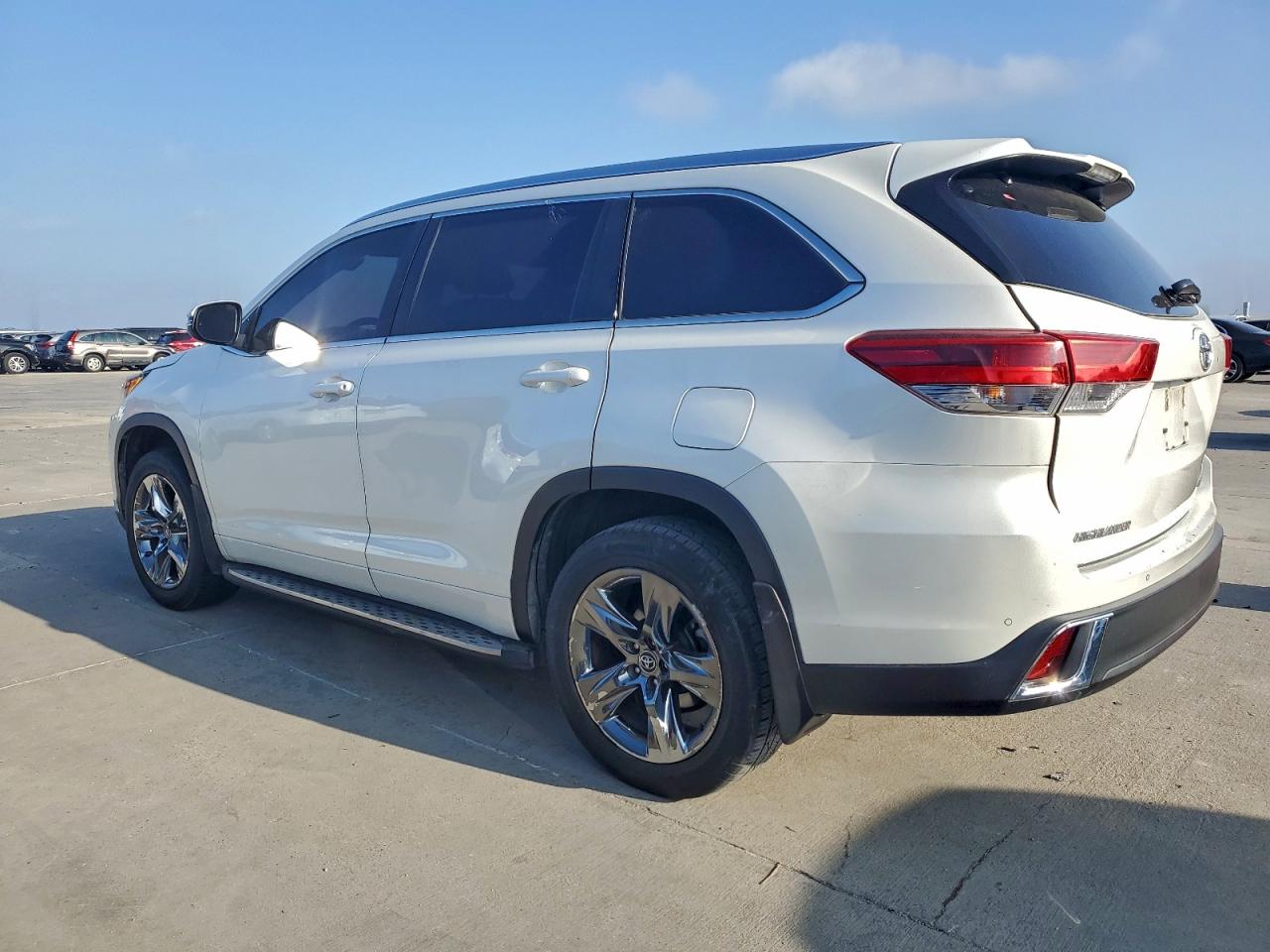 2019 TOYOTA HIGHLANDER LIMITED photo 4