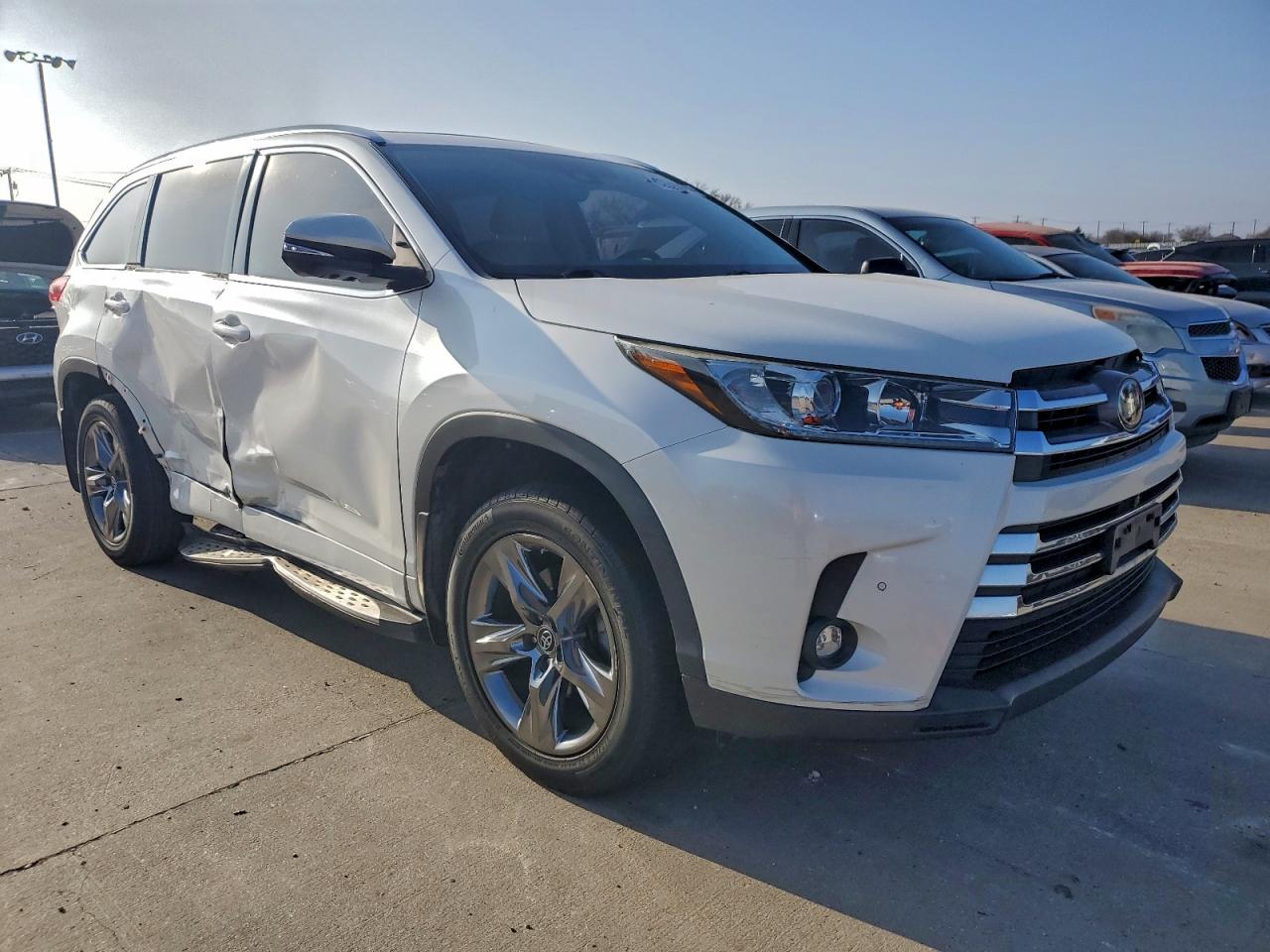 2019 TOYOTA HIGHLANDER LIMITED photo 10