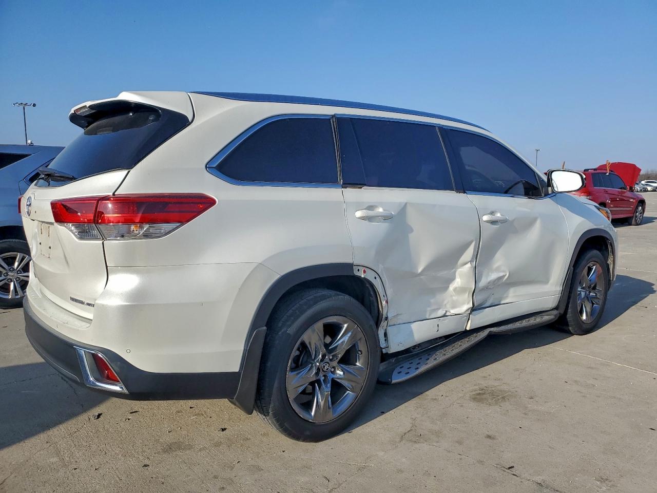 2019 TOYOTA HIGHLANDER LIMITED photo 7