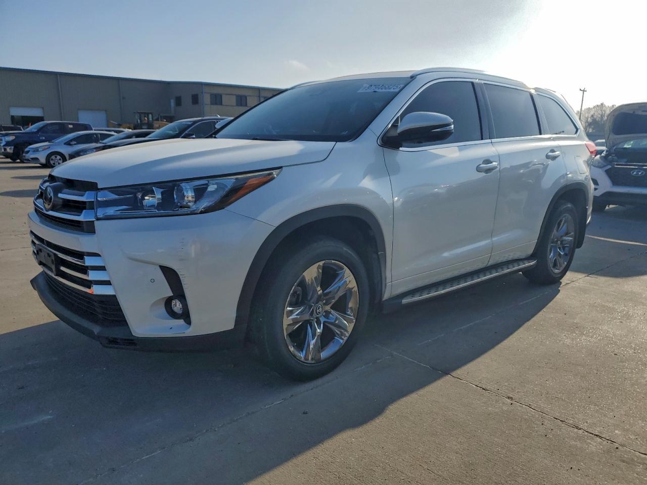 2019 TOYOTA HIGHLANDER