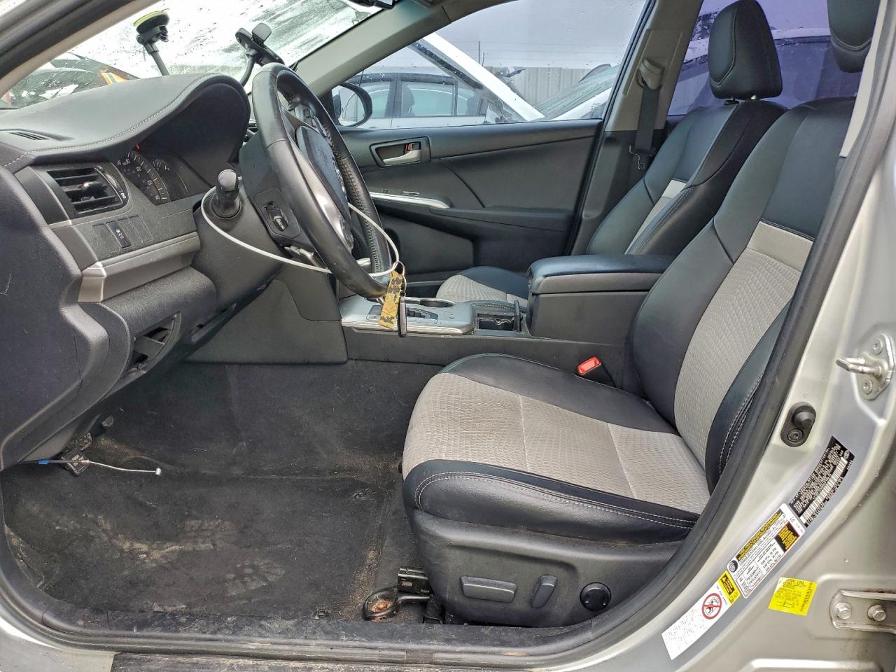 2013 TOYOTA CAMRY L photo 25