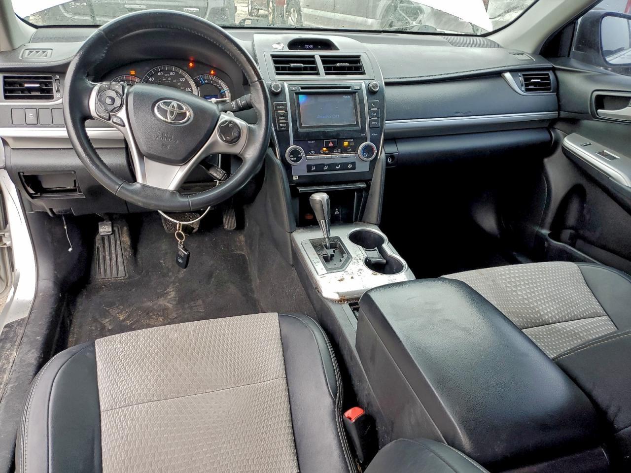 2013 TOYOTA CAMRY L photo 29