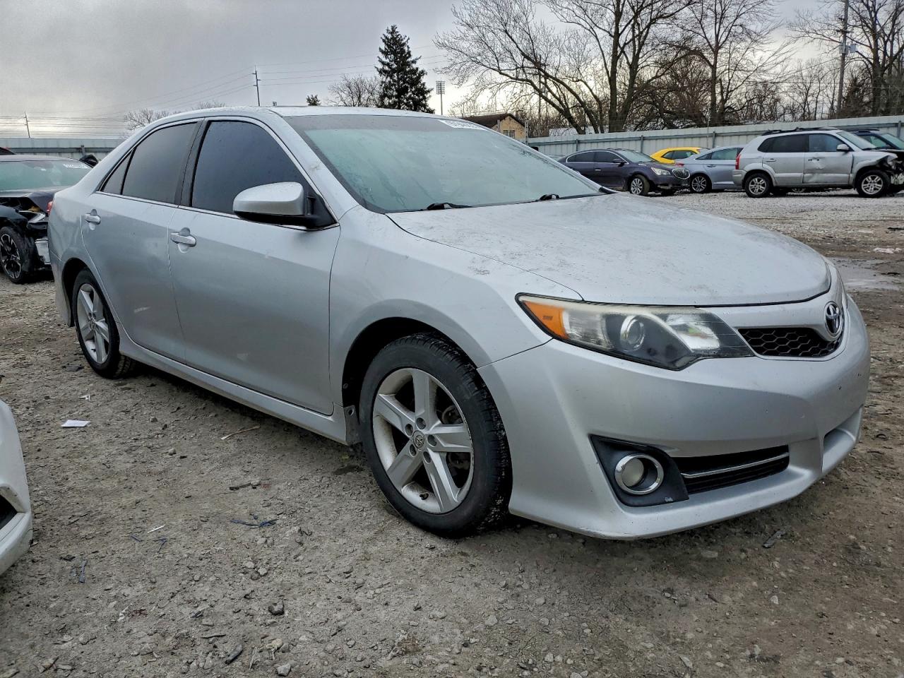 2013 TOYOTA CAMRY L photo 13
