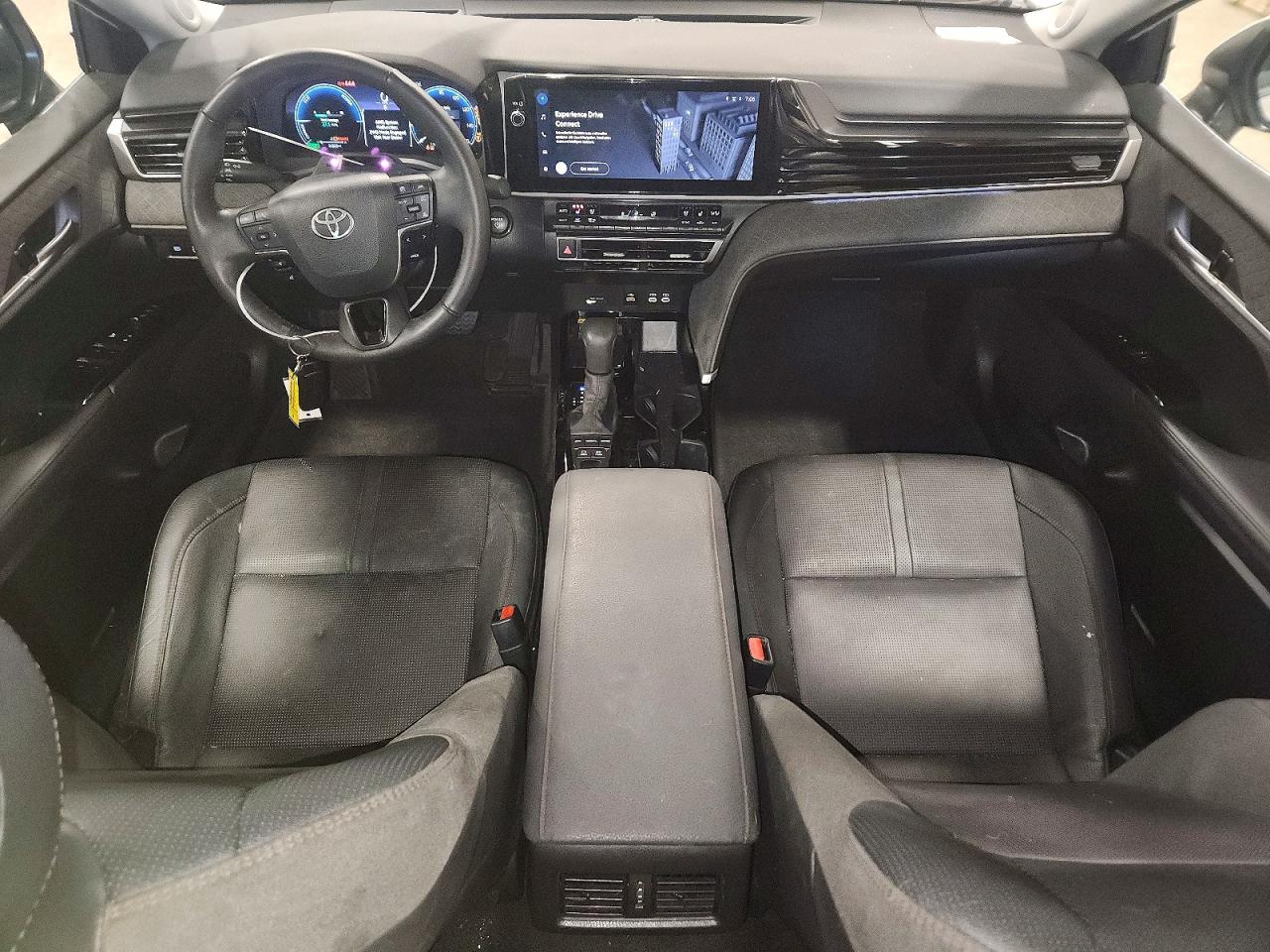 2025 TOYOTA CAMRY XSE photo 22