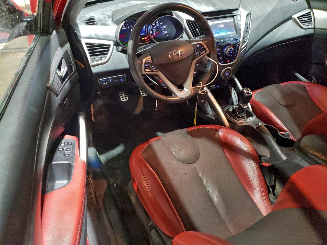 2012 HYUNDAI VELOSTER photo 22