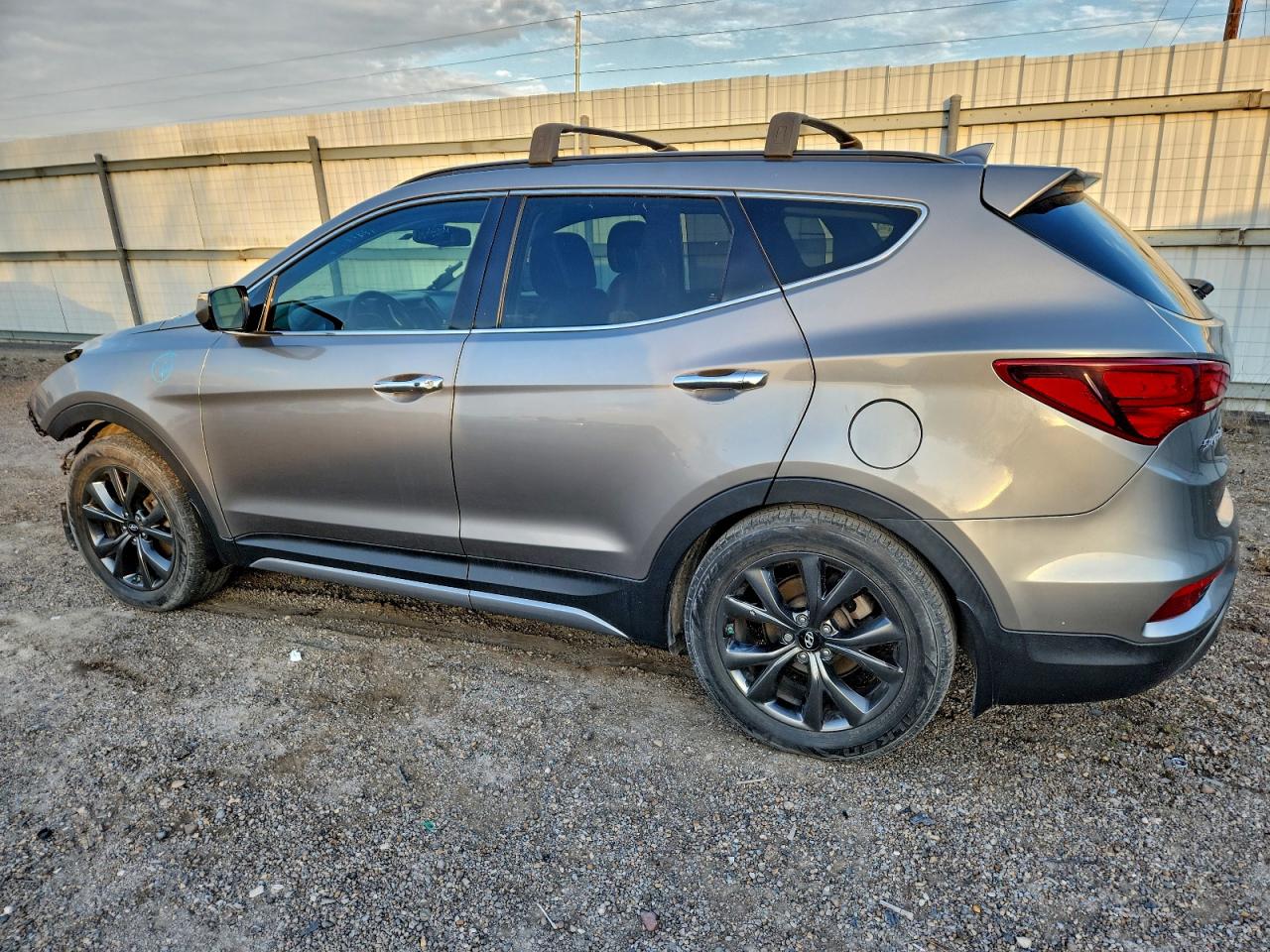2018 HYUNDAI SANTA FE SPORT photo 4
