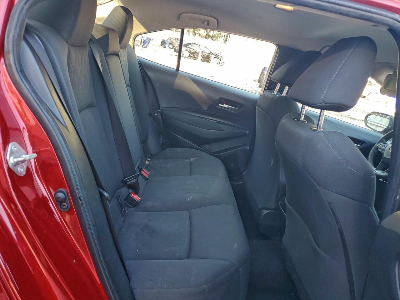 2020 TOYOTA COROLLA LE photo 10