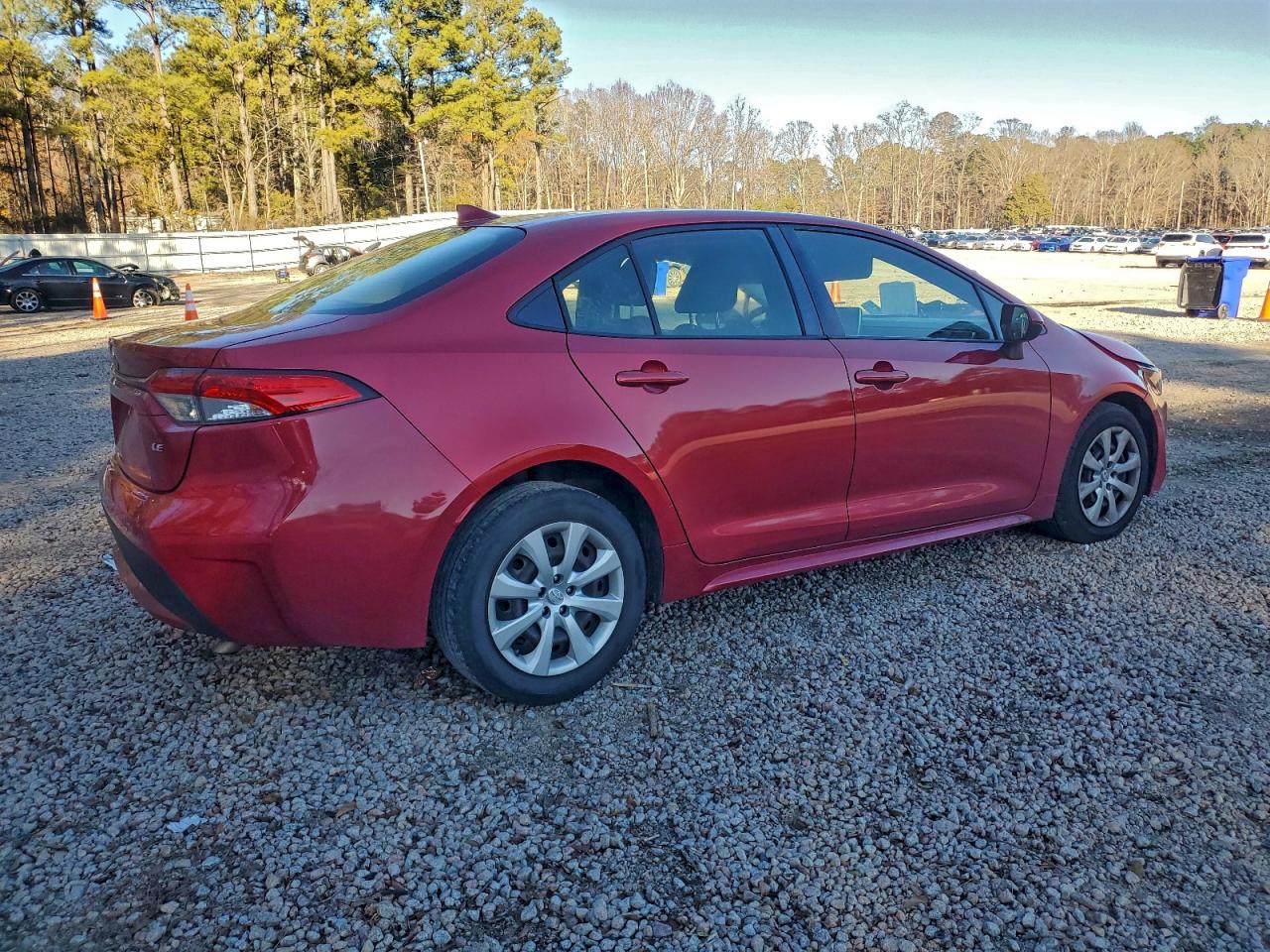 2020 TOYOTA COROLLA LE photo 3