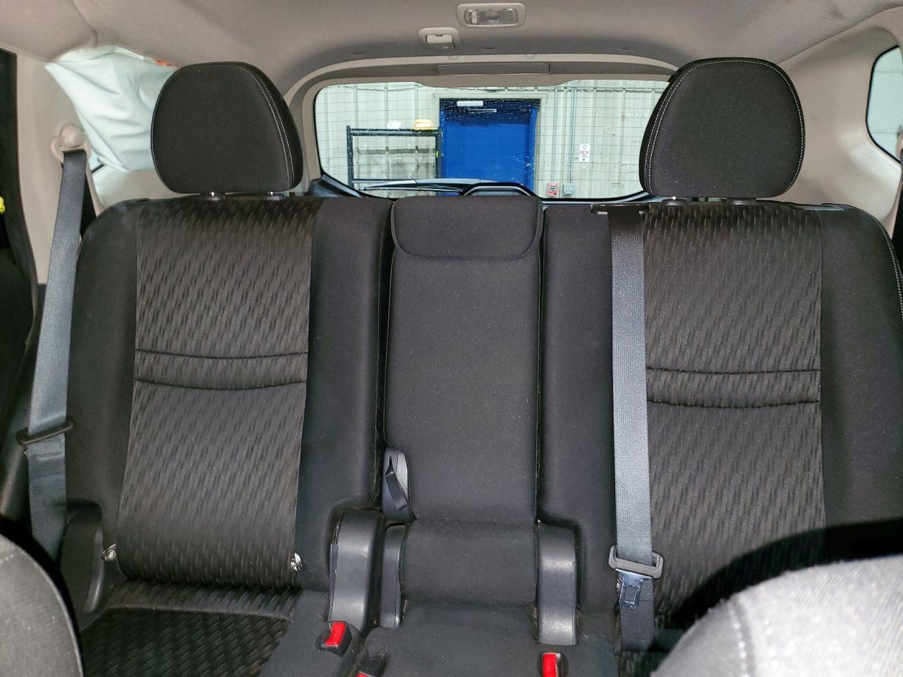 2017 NISSAN ROGUE SV photo 37