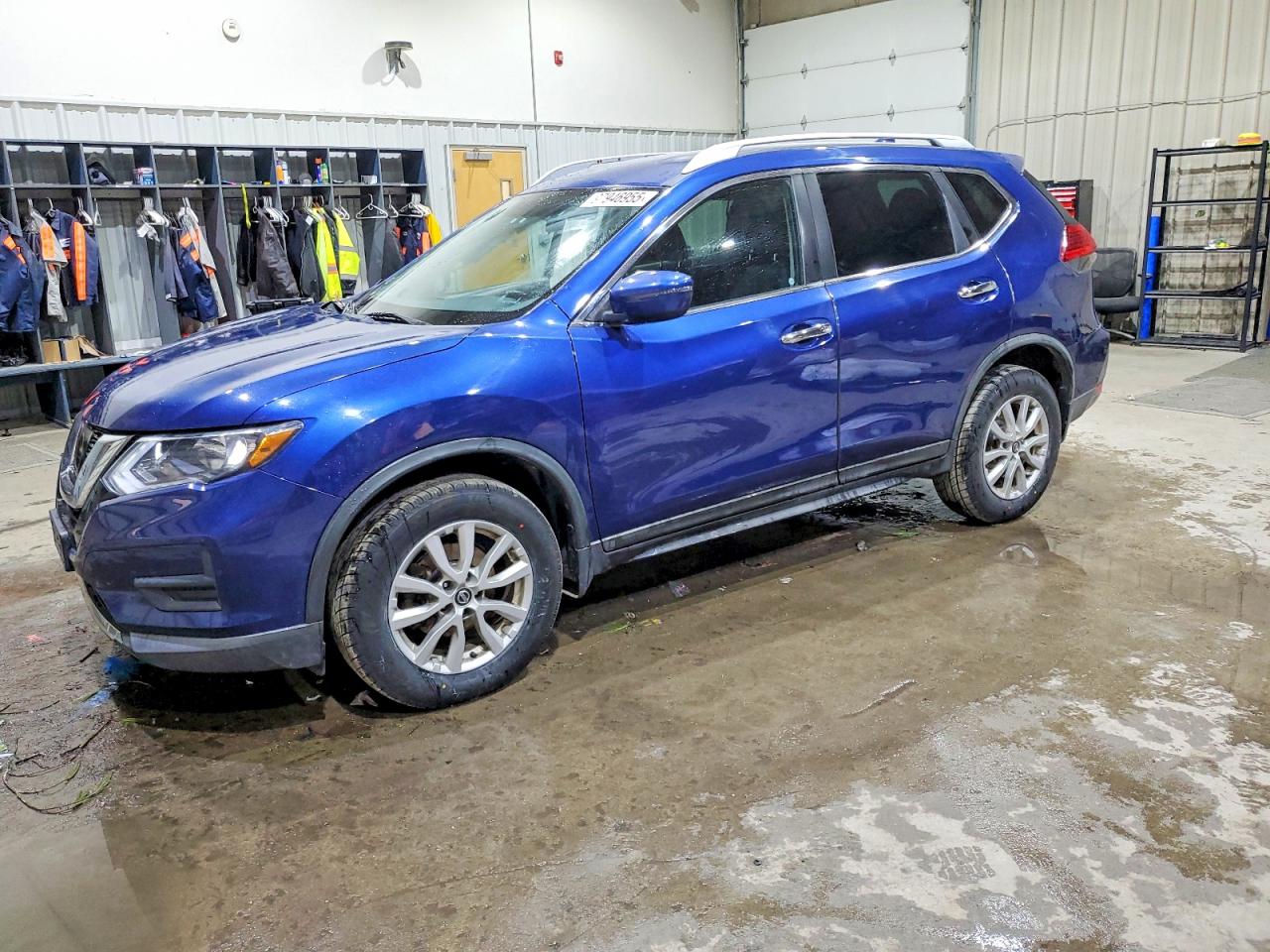 2017 NISSAN ROGUE