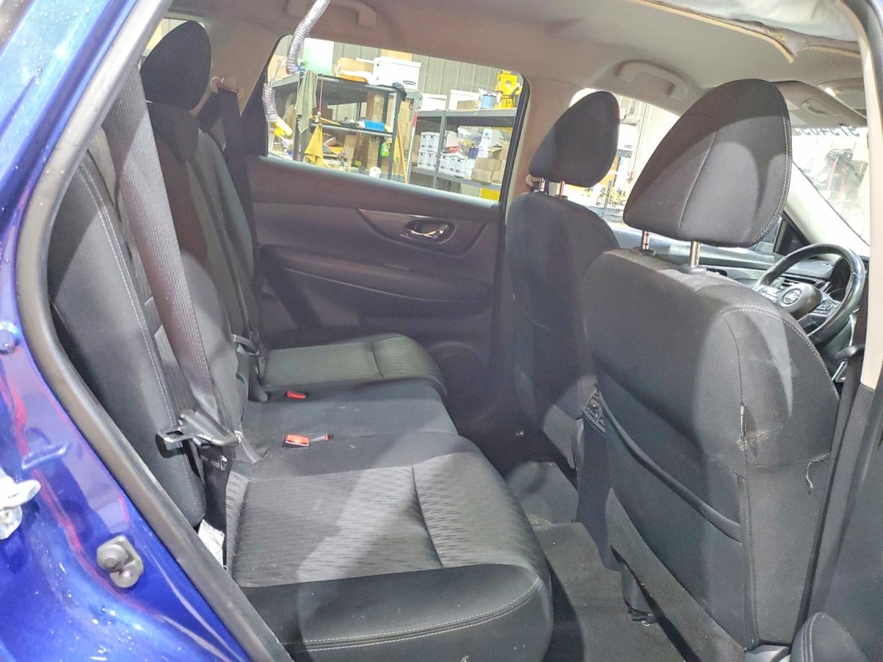 2017 NISSAN ROGUE SV photo 41