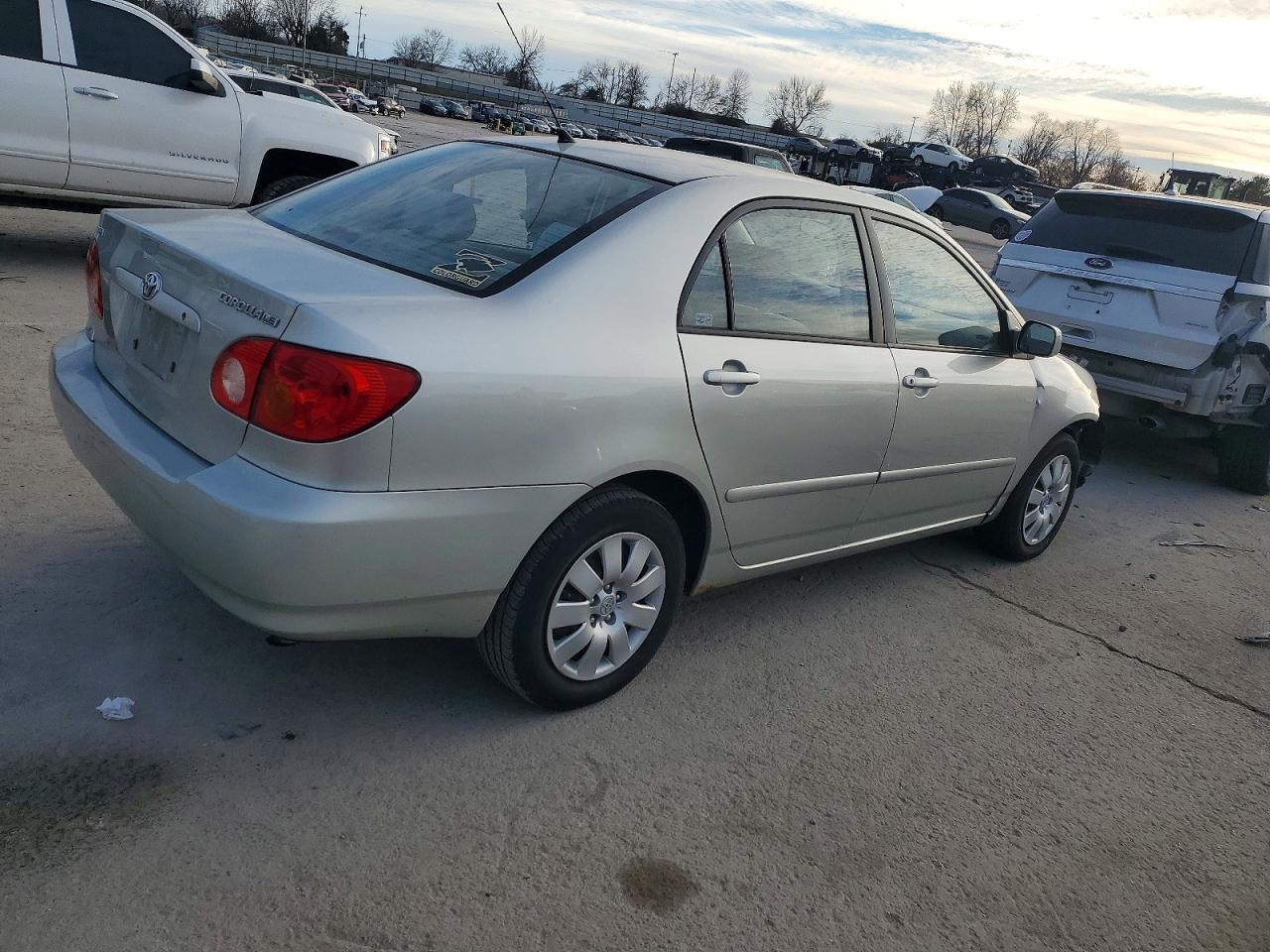 2004 TOYOTA COROLLA CE photo 5