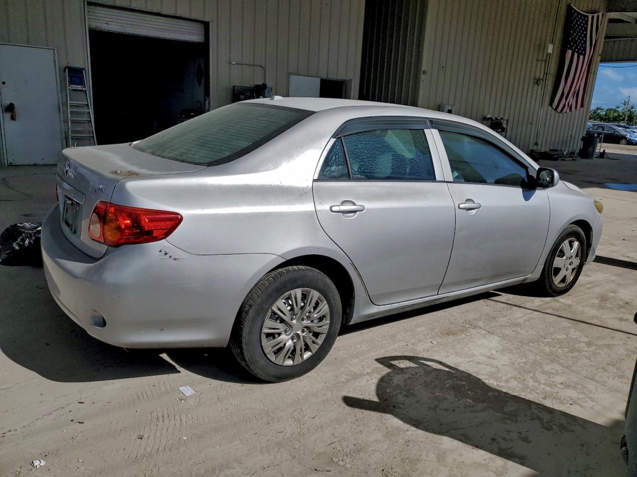 2010 TOYOTA COROLLA BASE photo 7