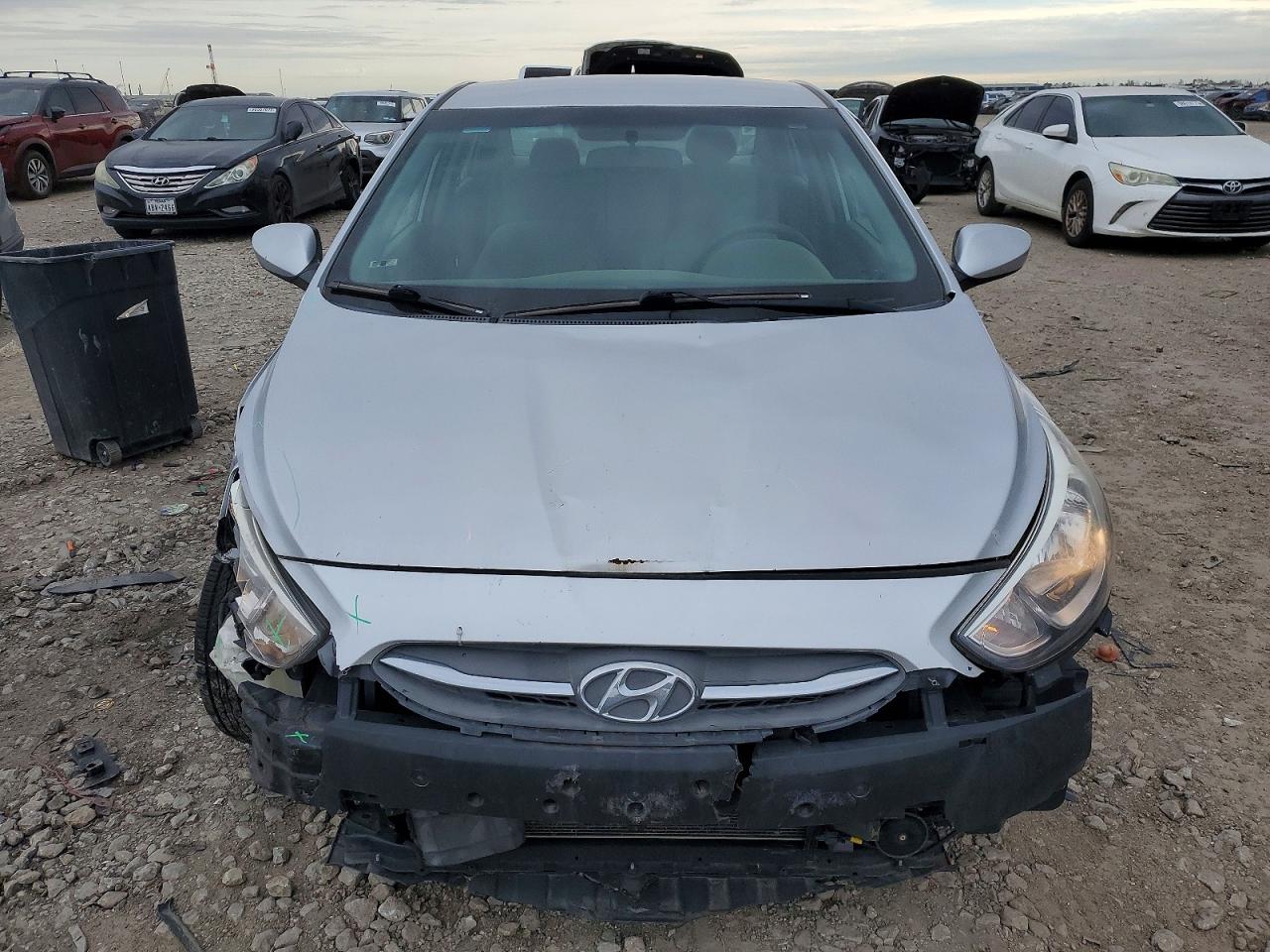 2016 HYUNDAI ACCENT SE photo 18