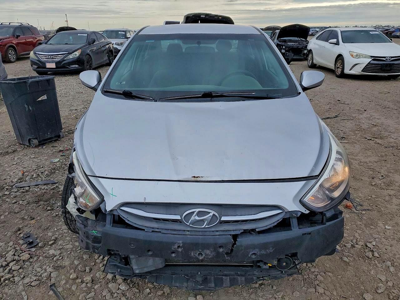 2016 HYUNDAI ACCENT SE photo 17