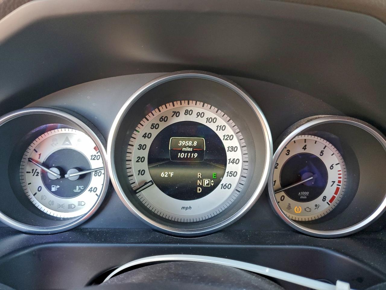 2016 MERCEDES-BENZ E 350 photo 25