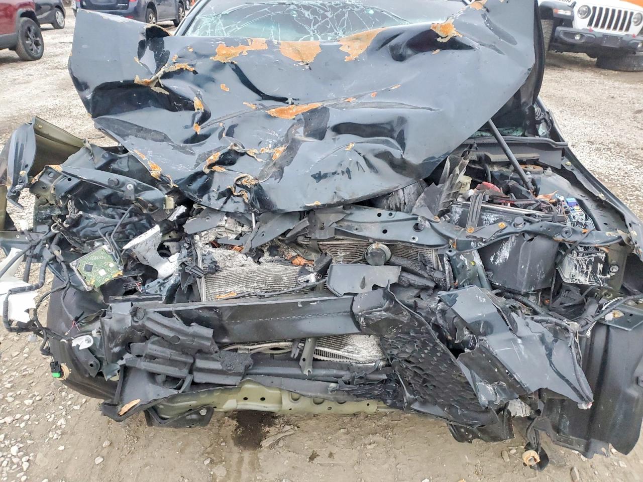 2016 TOYOTA CAMRY LE photo 21
