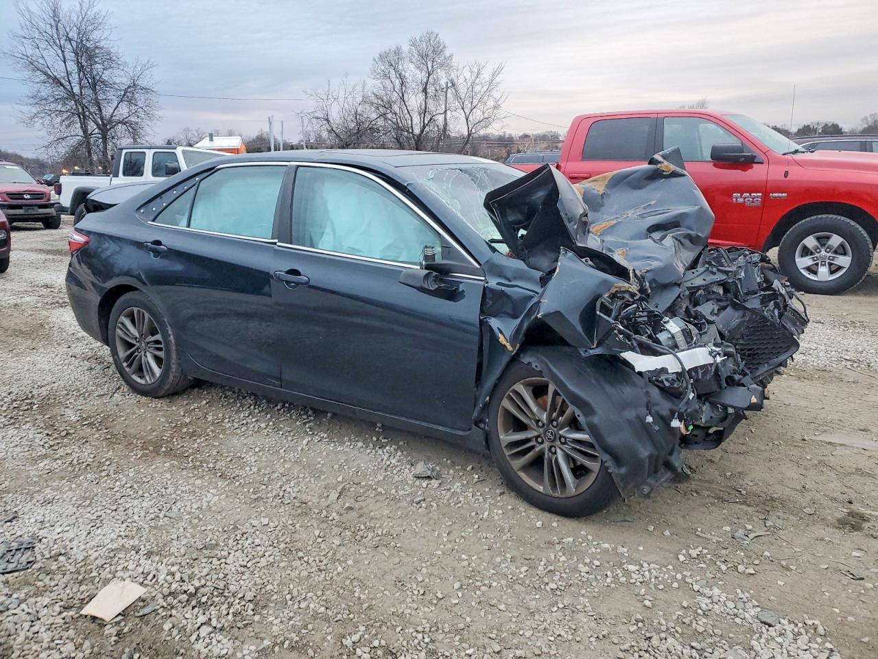 2016 TOYOTA CAMRY LE photo 7